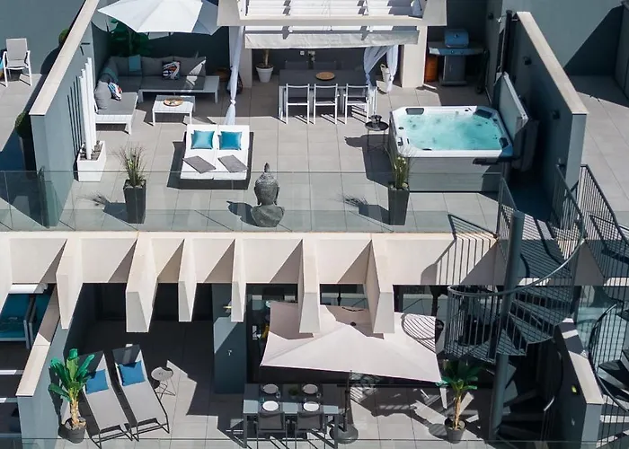 Oasis 325 New Luxury Penthouse With Amazing Sea View And Private Jacuzzi